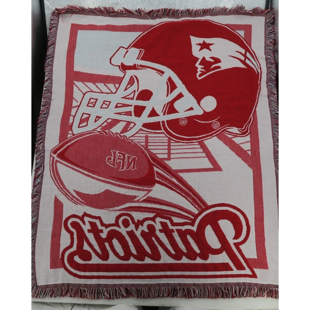 New England Patriots NFL Woven Tapestry Throw Blanket Fringed Reversible 46x60